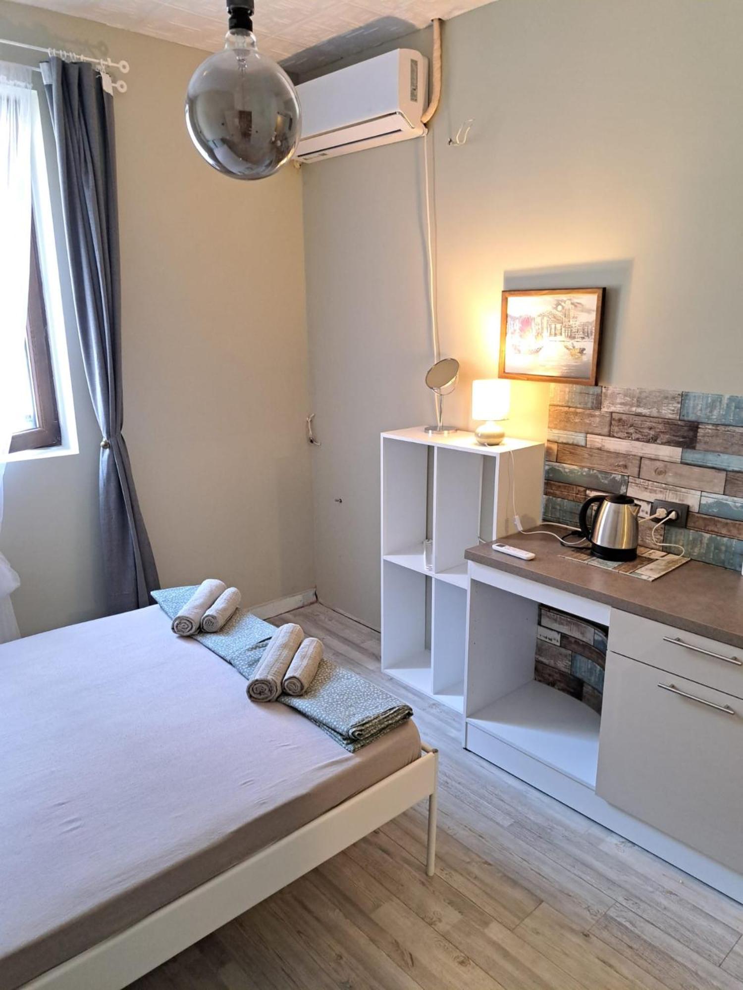 Downtown - Han Teo Suites - Center Plovdiv - Kapana Art District מראה חיצוני תמונה